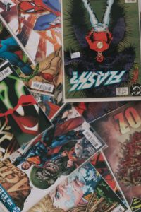 Collection of comic books.