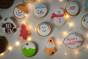 Decorated Christmas cookies with lights. 