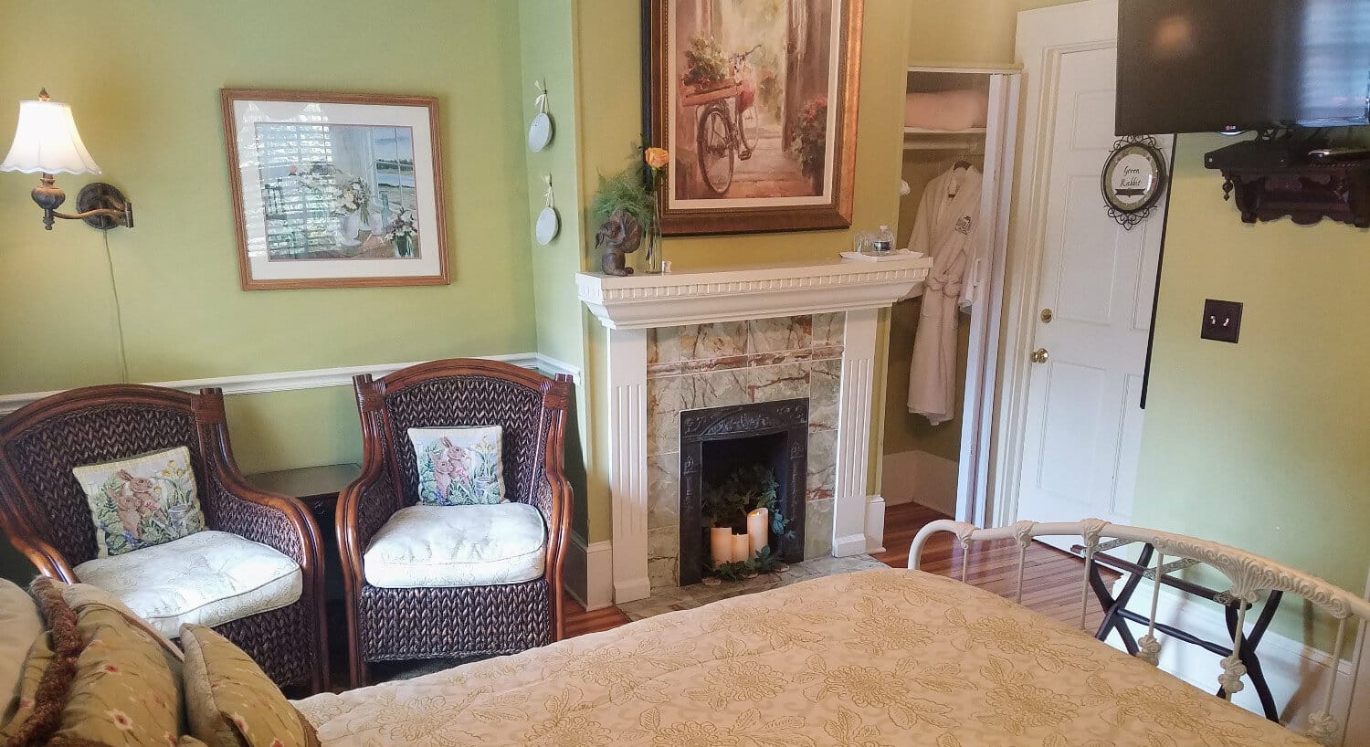 Luxury Accommodations At Our Inn Alternative To Hotels In